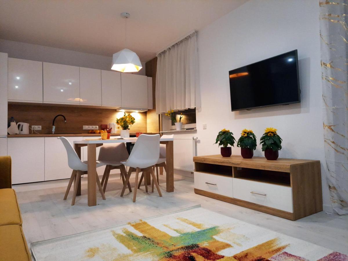 Apartament Amber Comfort Z Prywatnym Miejscem Parkingowym كولوبرزيغ المظهر الخارجي الصورة